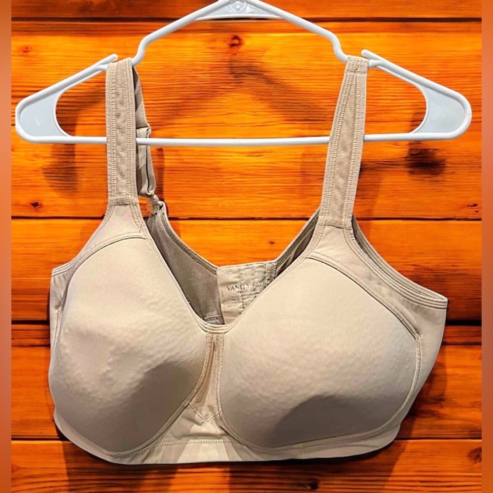 Vanity Fair Women's Beige Bra 42D